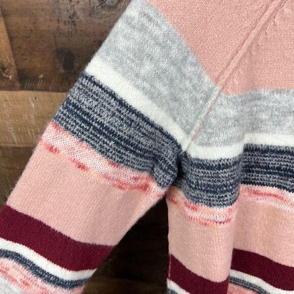 Caslon Sweater Pink Rocking Stripe Crew Neck Wide Ribbed Hem Side Slits Medium - Picture 13 of 15